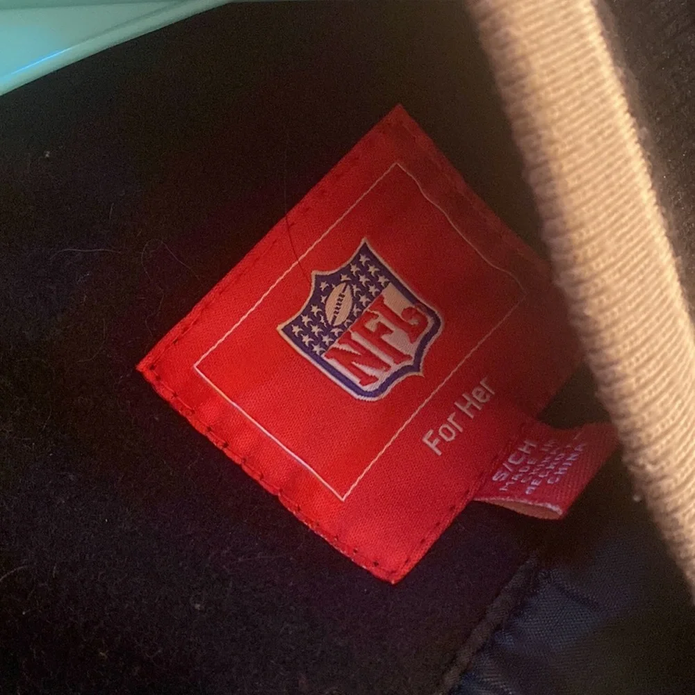 Raiders jacket - Picture 9 of 11